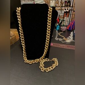 Elegant Gold Chain Necklace and Bracelet Set